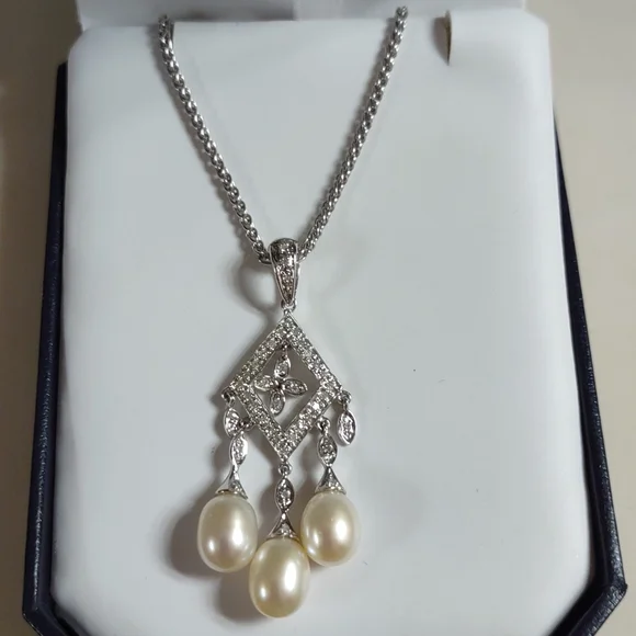 14kt white gold necklace with diamond and pearl drop pendant and earring… - Picture 3 of 14